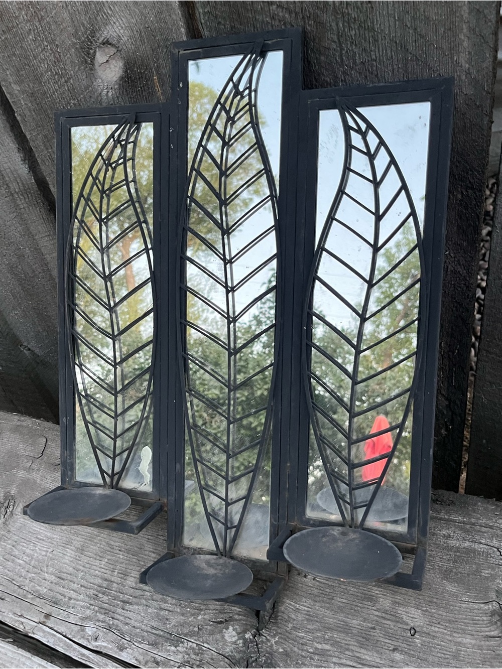 Black Metal Leaf Mirror Wall Sconce - Home Wall Decor
